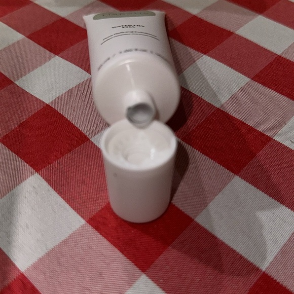 Flanerie ~ Water Lily PHA Pore Refining Exfoliator | 1.52oz F/S | New and Sealed - Picture 3 of 3